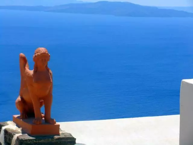 Wat is de moeite waard om naar Santorini te kijken? De meest interessante plaatsen. 50712_16