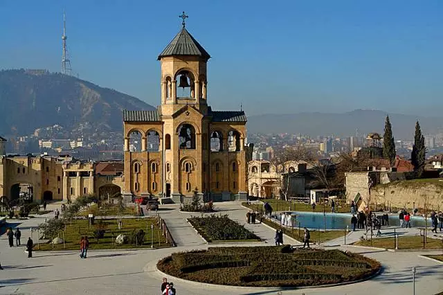 სასარგებლო ინფორმაცია თბილისში დღესასწაულის შესახებ. მინიშნებები გამოცდილი ტურისტებისთვის. 51071_2