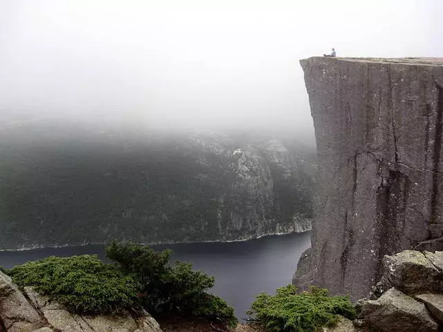 O le a le mea e aoga ai o loʻo vaʻai i le stavanger? 5143_3