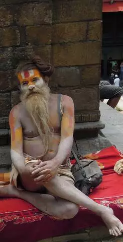 Rest í Varanasi: Kostir og gallar. Er það þess virði að fara til Varanasi?