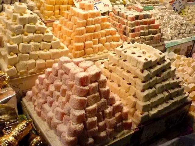 Food in Turkey: Turkish sweets and desserts 5206_34