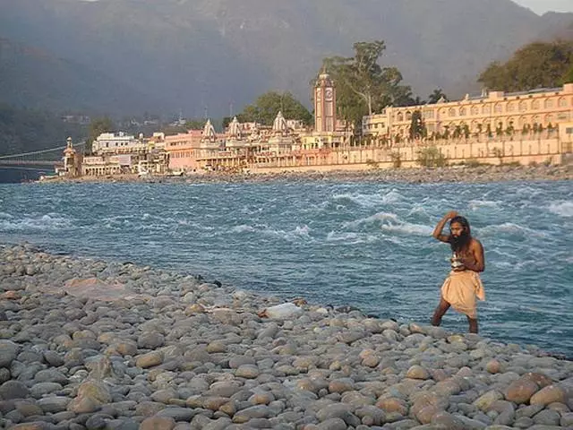 Repoze nan Rishikesh: Les ak inconvénients. Èske li vo ale nan Rishikesh? 52252_2