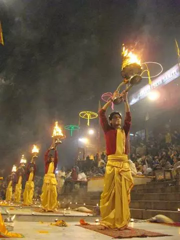 Pihenjen Rishikeshben: Előnyök és hátrányok. Érdemes lesz Rishikesh-ra? 52252_3