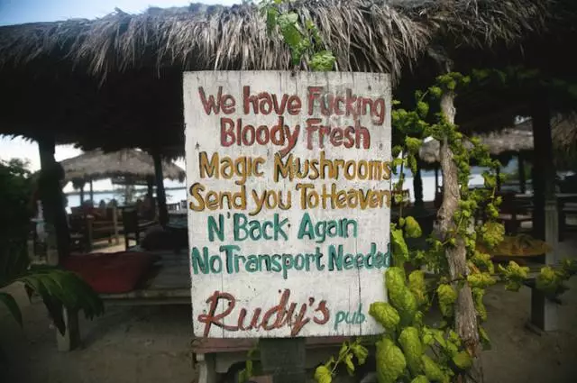 Aoga faamatalaga e uiga i aso malolo i Bali. Fautuaga mo le poto masani turisi. 52326_4