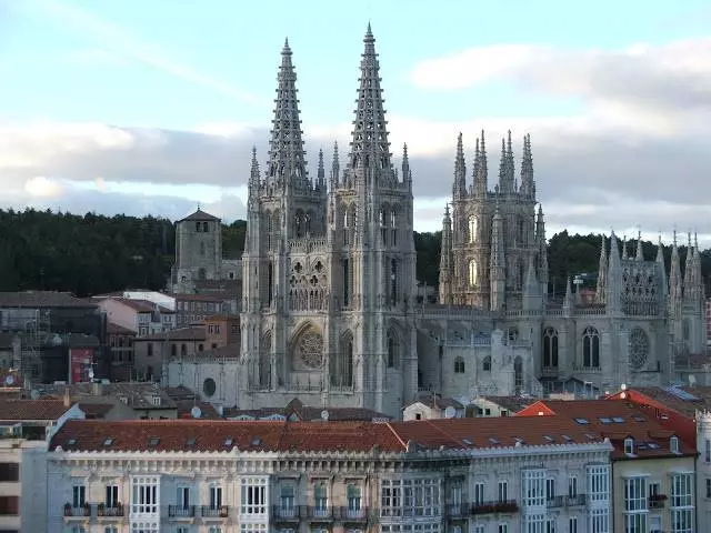 Cosa dovrei vedere in Burgos? I luoghi più interessanti.