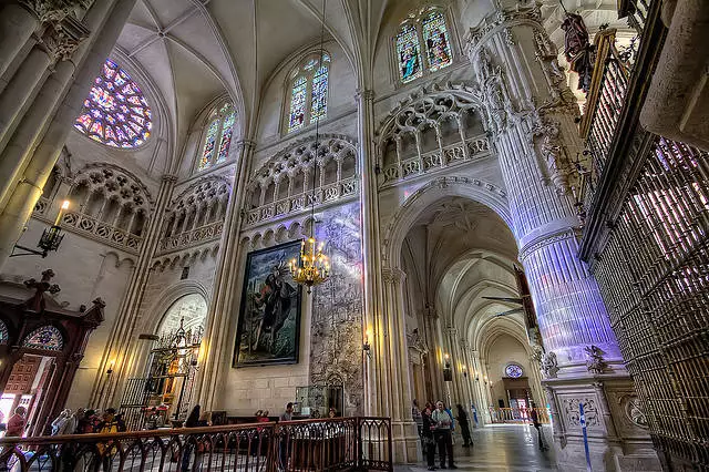 Wat moet ik zien in Burgos? De meest interessante plaatsen. 53142_2