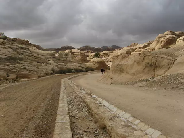 Giunsa ang Jordan nakadani sa mga turista? 5318_2