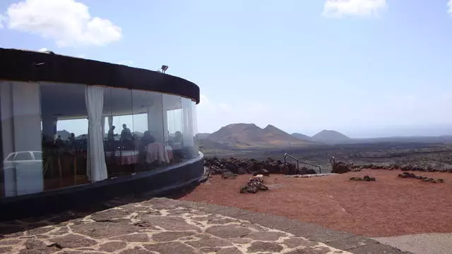 Descansa en Lanzarote: Pros e contras. Debo ir a Lanzarote? 53483_4