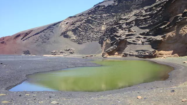 מנוחה על Lanzarote: היתרונות והחסרונות. אני צריך ללכת Lanzarote? 53483_7