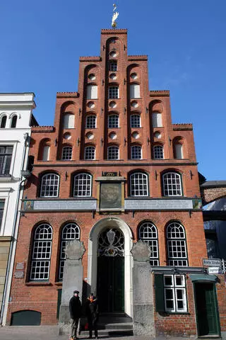 Lübeck دا قەيەردە يەيمەن? 5351_3