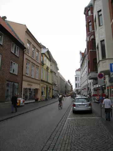 Lübeck دا نېمىلەرنى سېتىۋالالايمەن? 5366_4