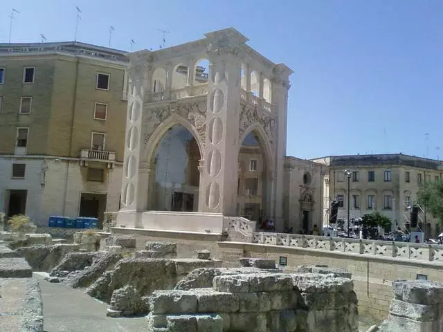 Lecce में देखने लायक क्या है? 5426_1