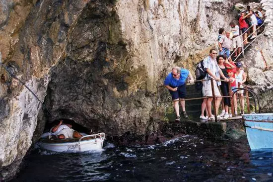 Mit érdemes megnézni Capri-t? A legérdekesebb helyek. 54515_2