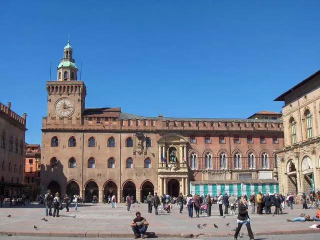 Tiştê ku hêja li Bologna ye? Deverên herî balkêş. 54663_12