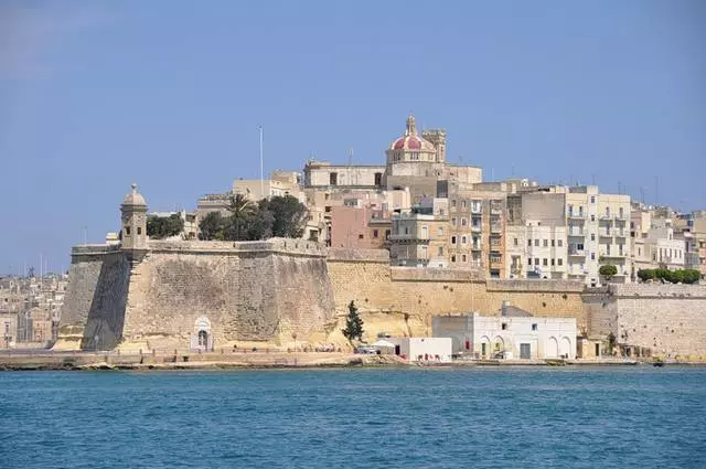 ຂ້ອຍຄວນໄປ Malta ບໍ? 5521_1