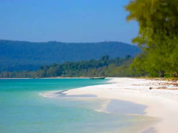 Mitsahatra amin'ny ko Rong: Pros sy Cons. Mendrika ny hankany Koh Rong ve?