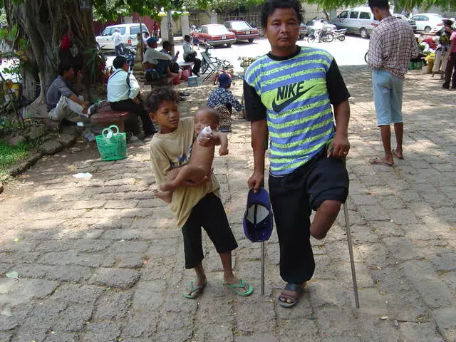 Počitek v Phnom Penhu: prednosti in slabosti. Naj grem na Phnom Penh? 55515_3