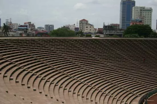 Phnom Penh'e bakmaya değer nedir? En ilginç yerler. 55517_7