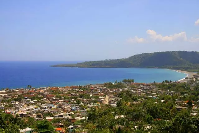 Scíth i Baracoa: Buntáistí agus CONS. An fiú é a dhéanamh go Baracoa? 57124_1