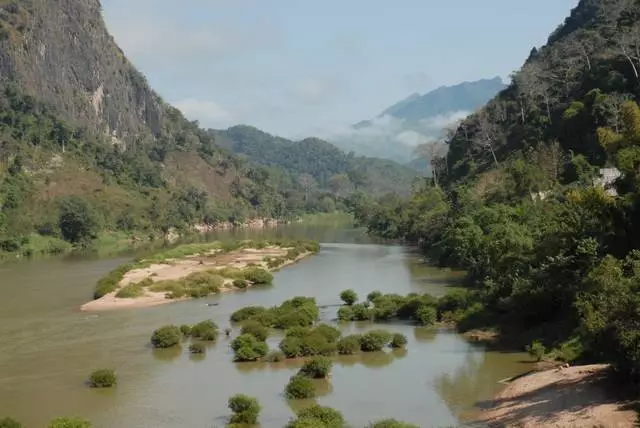 Rus in Laos: Voor- en nadele. Moet ek na Laos gaan? 57313_5