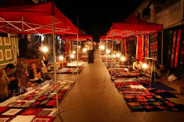 Shopping in Luang Prabang. What can I buy? Where? How much?