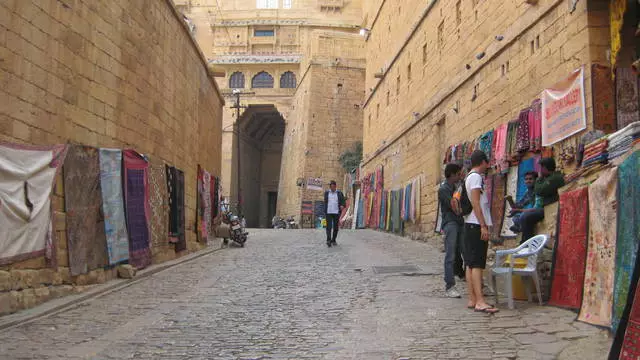 Полезна информация за празника в Jaisalmera. 5763_2