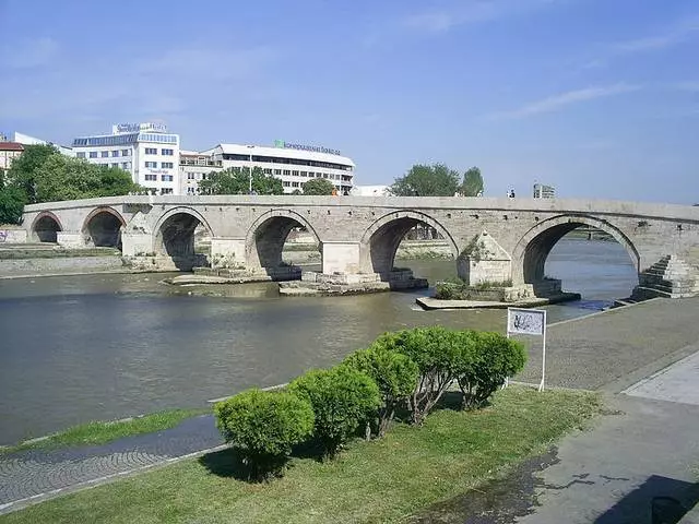 O le a le mea e aoga ai le matamata i le skiopje? Sili ona manaia nofoaga. 57841_2