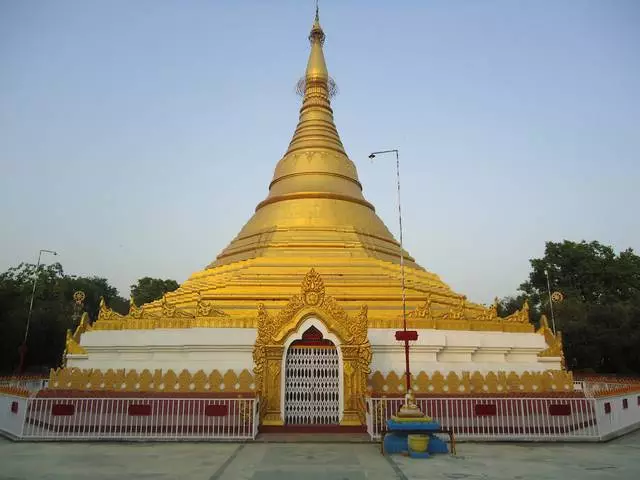 Wat is die moeite werd om in Lumbini te besigtig? Die interessantste plekke. 58865_10