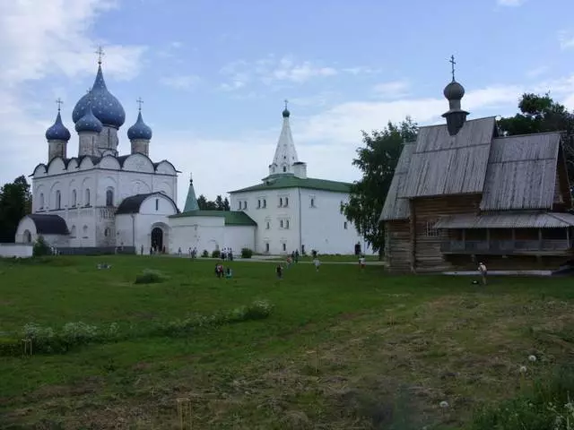 Shin ya cancanci zuwa Suzdal? 6024_2