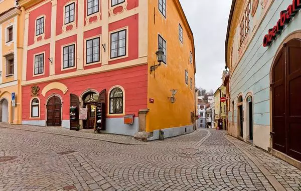 CZECH KRUMLOV دا كۆرۈشكە ئەرزىيدىغان نەرسە?