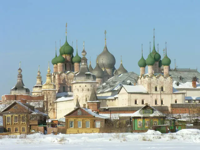 Rust in Rostov geweldig: voor- en nadelen. Is het de moeite waard om naar de Grote Rostov te gaan? 60733_3