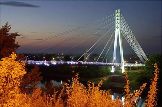 คุ้มค่าที่จะดูใน Tyumen คืออะไร? สถานที่ที่น่าสนใจที่สุด 60917_2