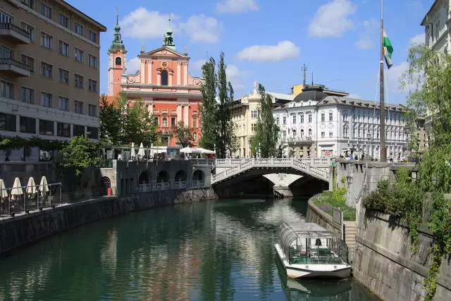 Abin da ya cancanci kasancewa cikin Ljubljana? Mafi ban sha'awa wurare. 61398_4