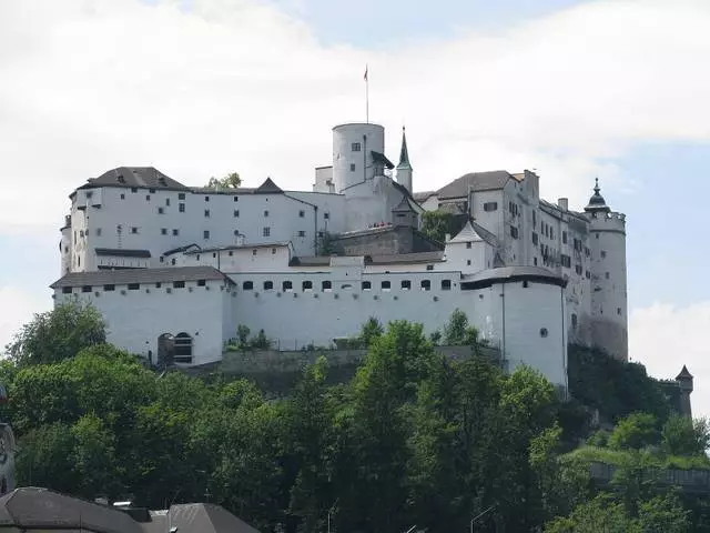 Kodi ndi maulendo otani omwe athe kuyendera ku Austria? 6168_4