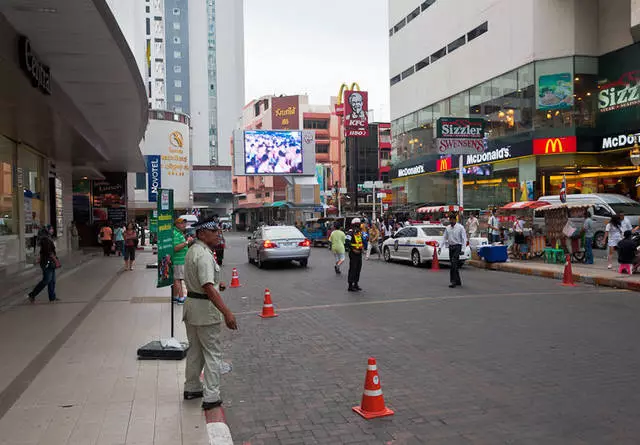 Inpo mangpaat ngeunaan liburan di Hat Yie. Tips pikeun ngalaman wisatawan. 62364_2