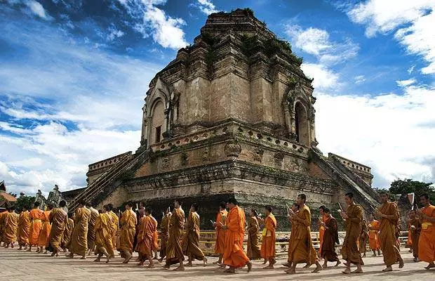 Repose à Chiang peut: avantages et inconvénients. Vaut-il la peine d'aller à Chiang peut? 62385_3