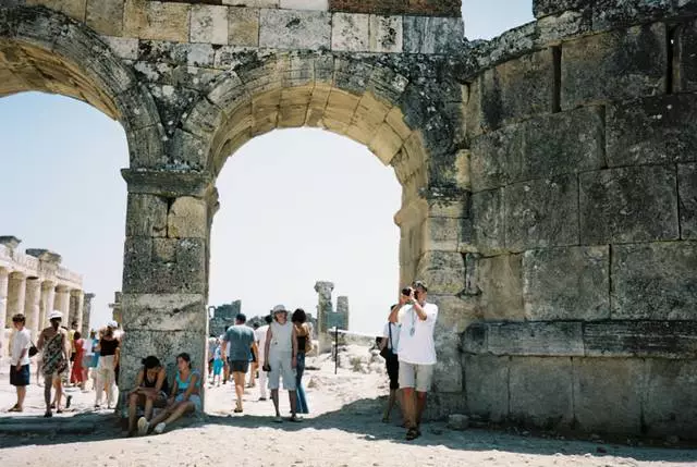 Quelles excursions méritent de visiter In Injekum? Où mieux acheter des excursions? 62848_2