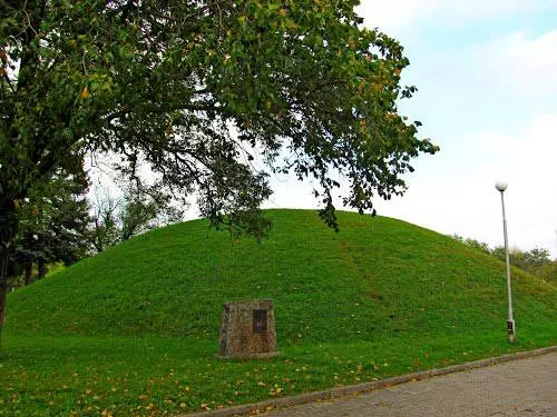 Ciò che vale la pena vedere a Chernigov? I luoghi più interessanti.