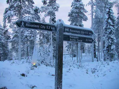 Apa yang patut dilihat di Rovaniemi? Tempat yang paling menarik. 64861_1