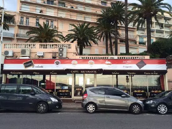 Où puis-je manger à Cannes? Combien d'argent prendre de l'argent? 65163_11