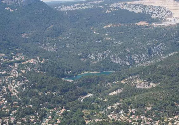 Τι αξίζει να κοιτάξετε στο Τουλόν; Τα πιο ενδιαφέροντα μέρη. 65453_5