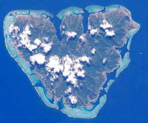 Riposati sull'isola di Moorea: pro e contro. Vale la pena andare a Mooroa Island?