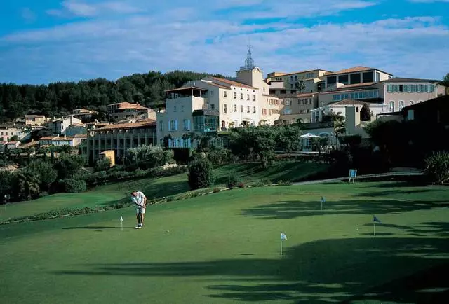 ¿Qué es el hotel para elegir relajarse en Bandol? 6595_4