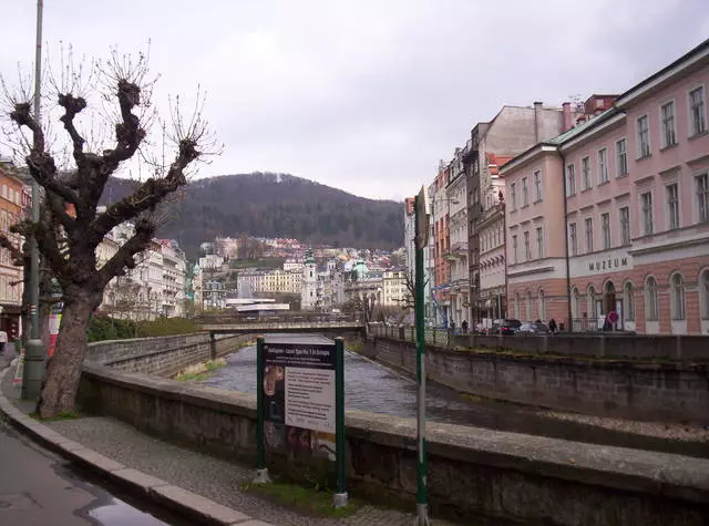 Inona no mendrika jerena ao Karlovy Vary? Ny toerana mahaliana indrindra.