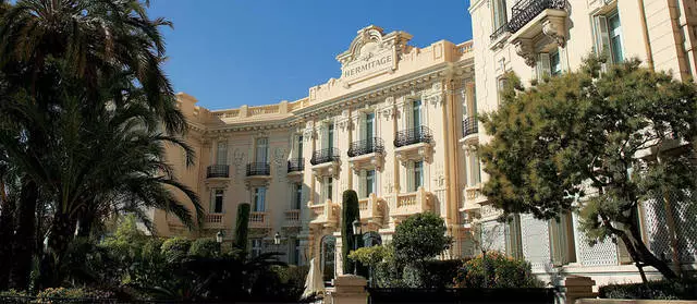 Wat ass den Hotel fir ze wielen fir am Monte Carlo ze relaxen? 6737_2