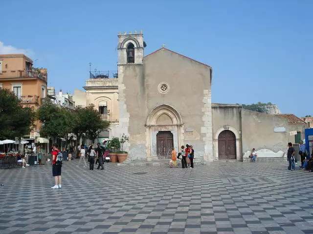 What is worth viewing in Taormina? 6811_18