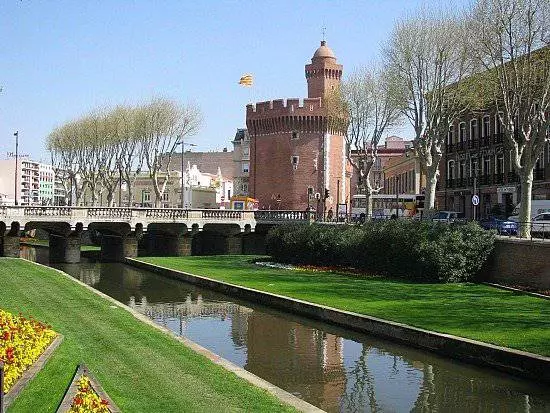 What is worth viewing in Perpignan?