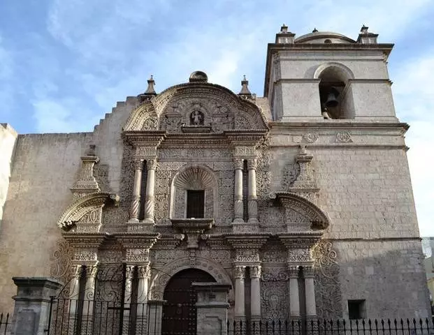 Quais são os lugares interessantes que vale a pena uma visita em Arequipa? 7068_2