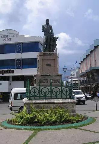 ನಾನು ಬ್ರಿಡ್ಜ್ಟೌನ್ನಲ್ಲಿ ಏನು ನೋಡಬೇಕು?