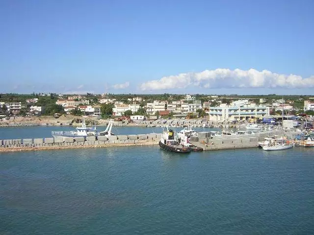 Ngày lễ ở Zakynthos: Làm thế nào để có được? Làm thế nào để di chuyển xung quanh hòn đảo? 7371_3